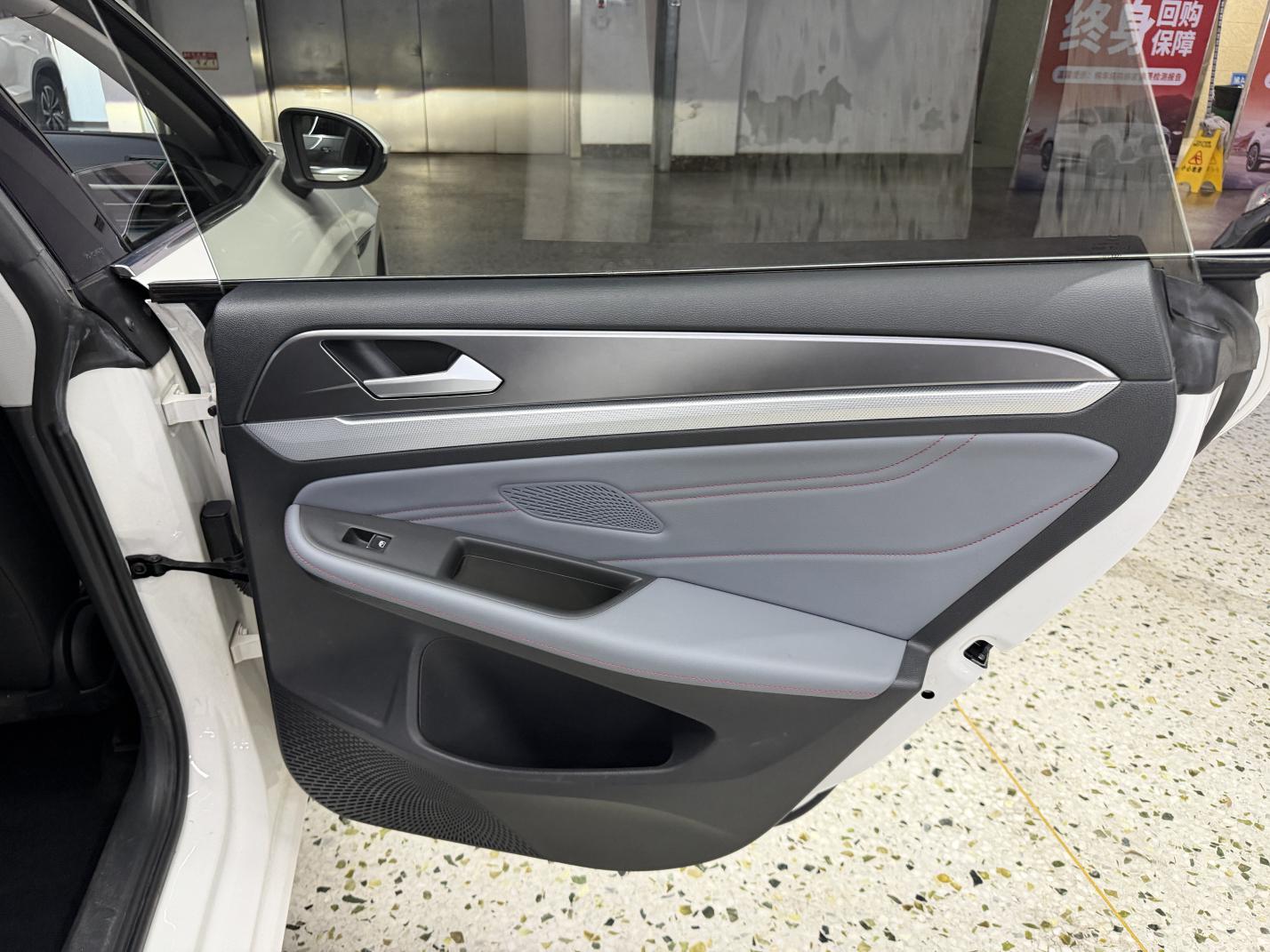 Volkswagen Lamando 2022 thumb 11