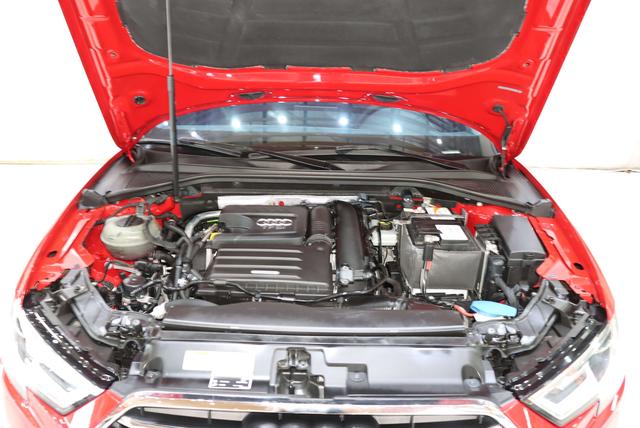 Audi A3 2019 thumb 6