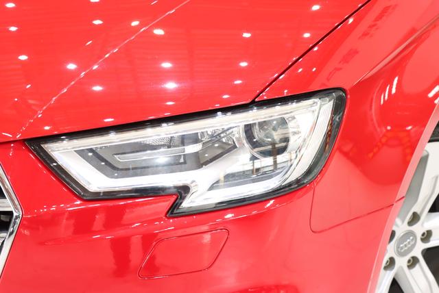 Audi A3 2019 thumb 7