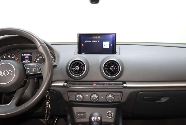 Audi A3 2019 thumb 9