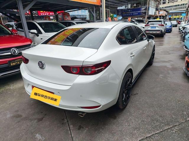 Mazda 3 2021 thumb 4