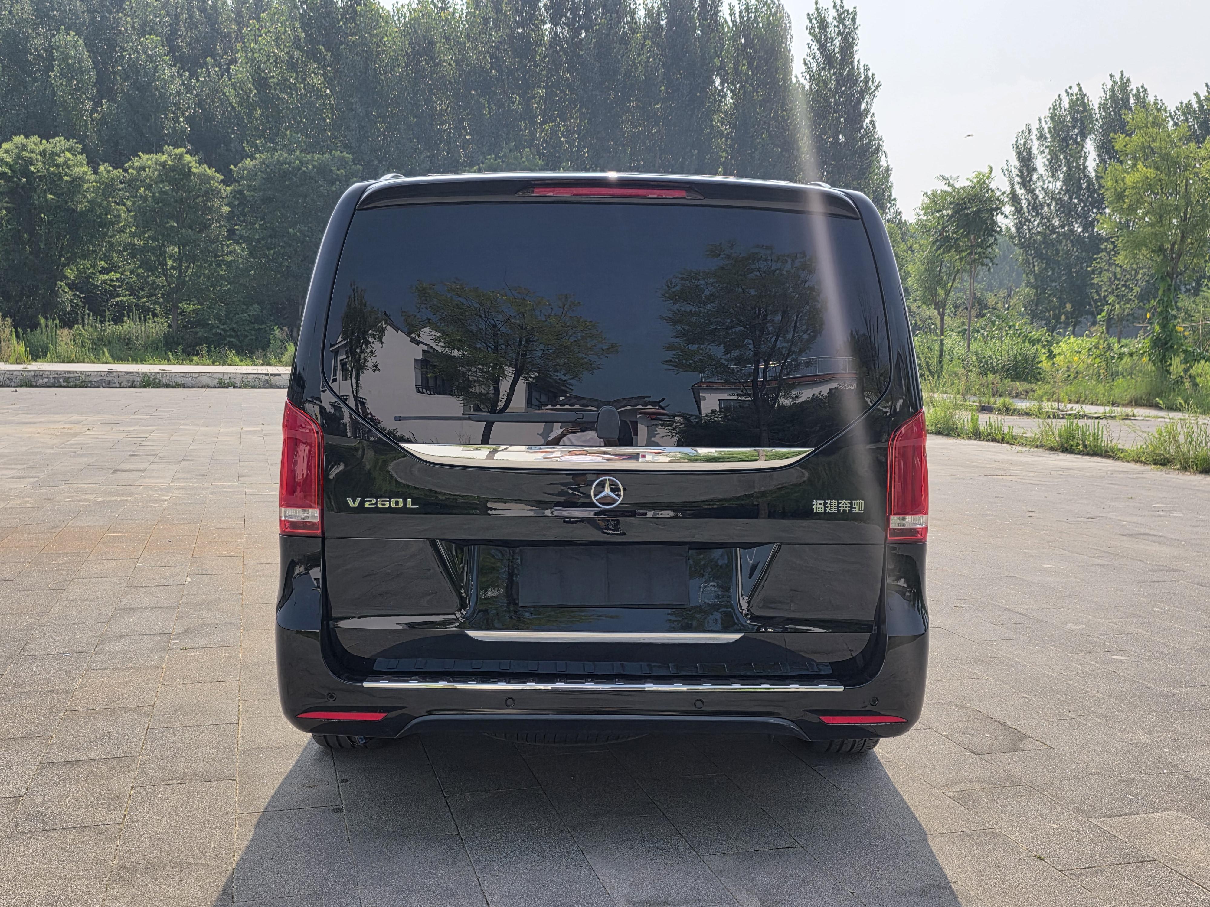 Mercedes-Benz V-Класс 2022 thumb 4