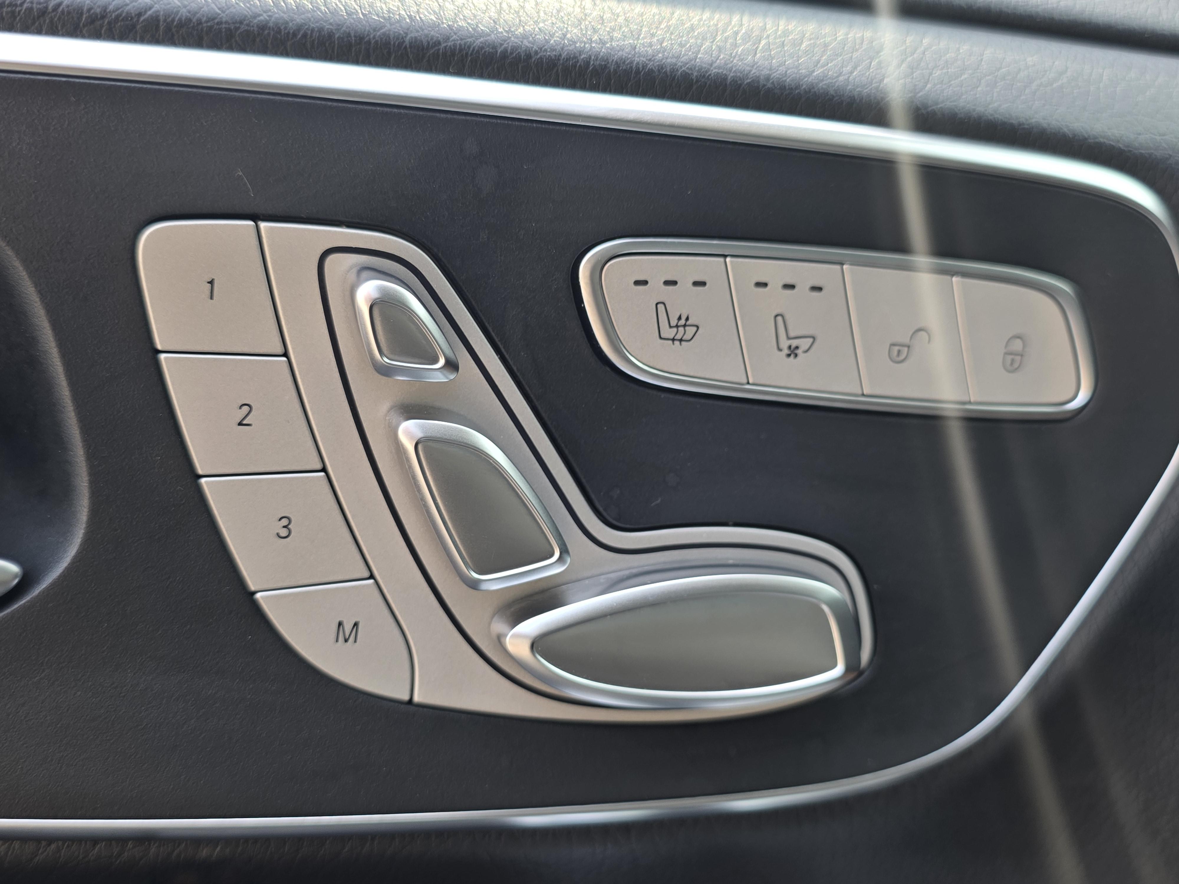 Mercedes-Benz V-Класс 2022 thumb 7