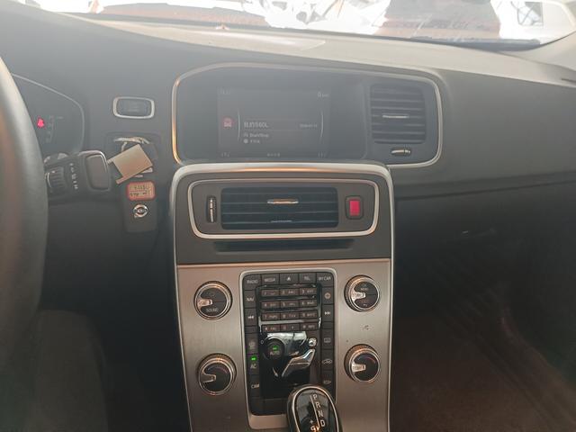 Volvo S60 2018 thumb 5