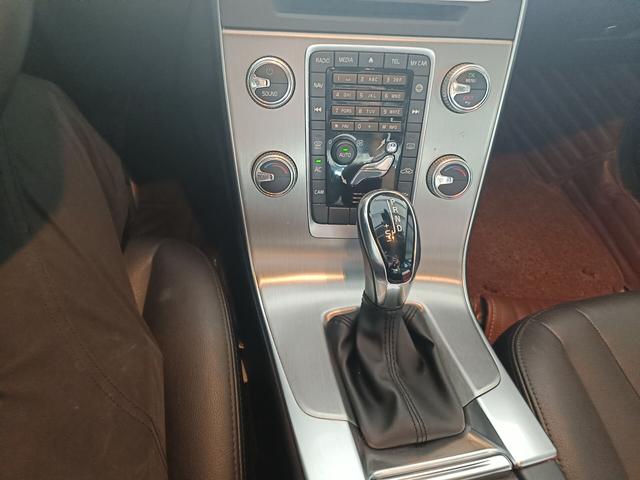 Volvo S60 2018 thumb 8