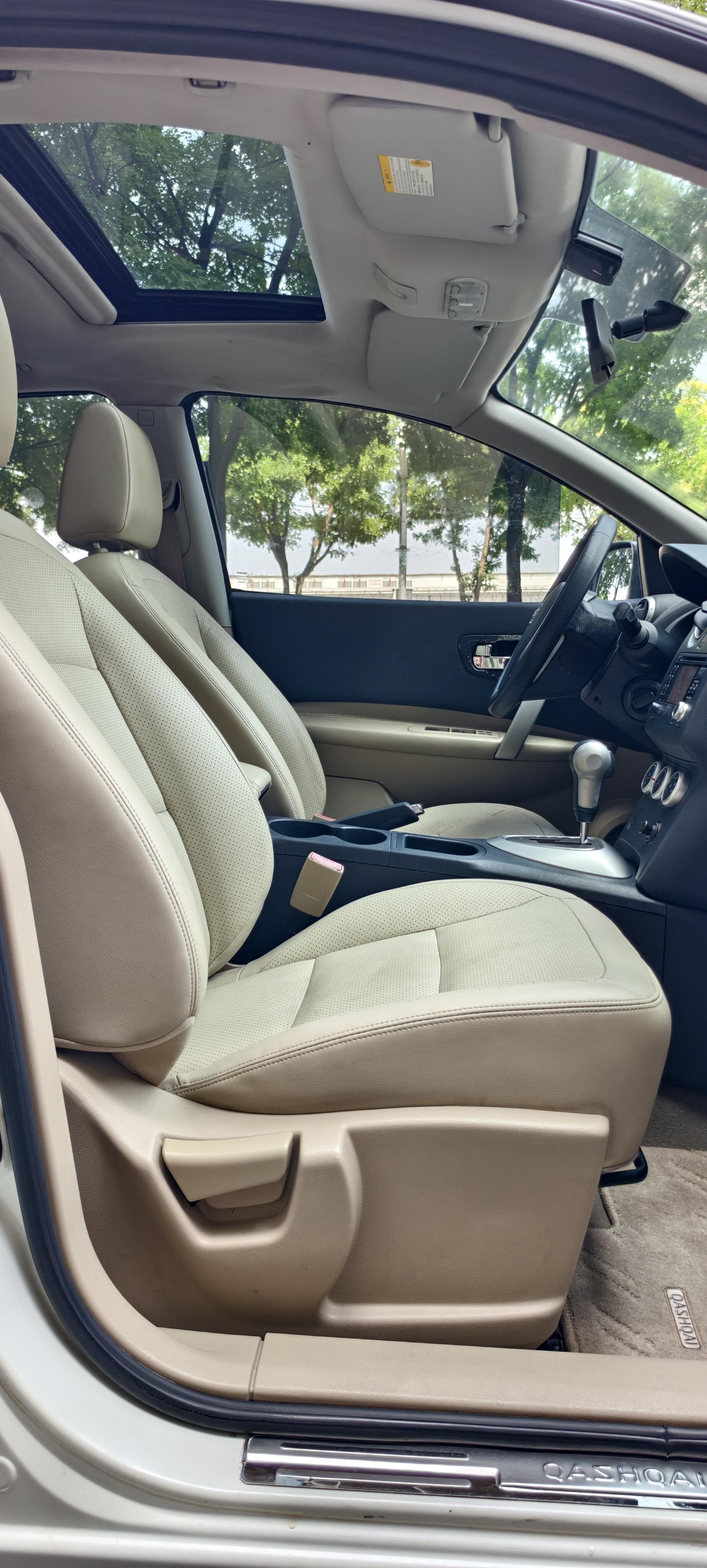 Nissan Qashqai+2 2011 thumb 9