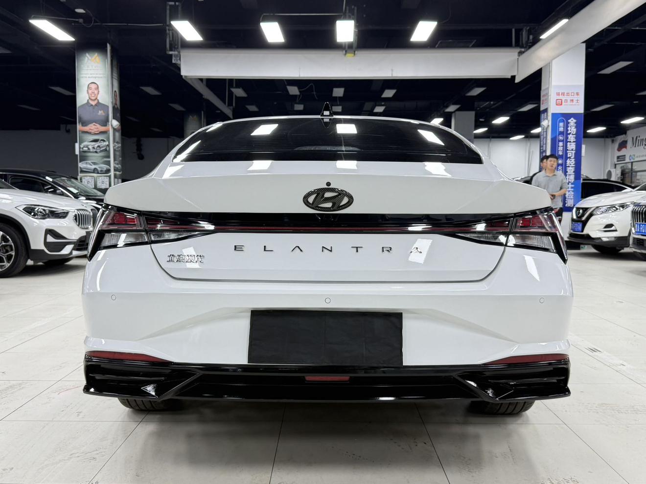 Hyundai Elantra 2022 thumb 3