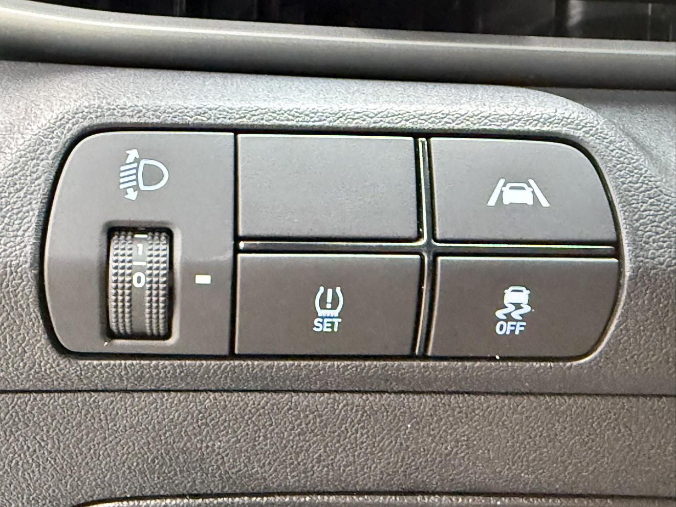 Hyundai Elantra 2022 thumb 5