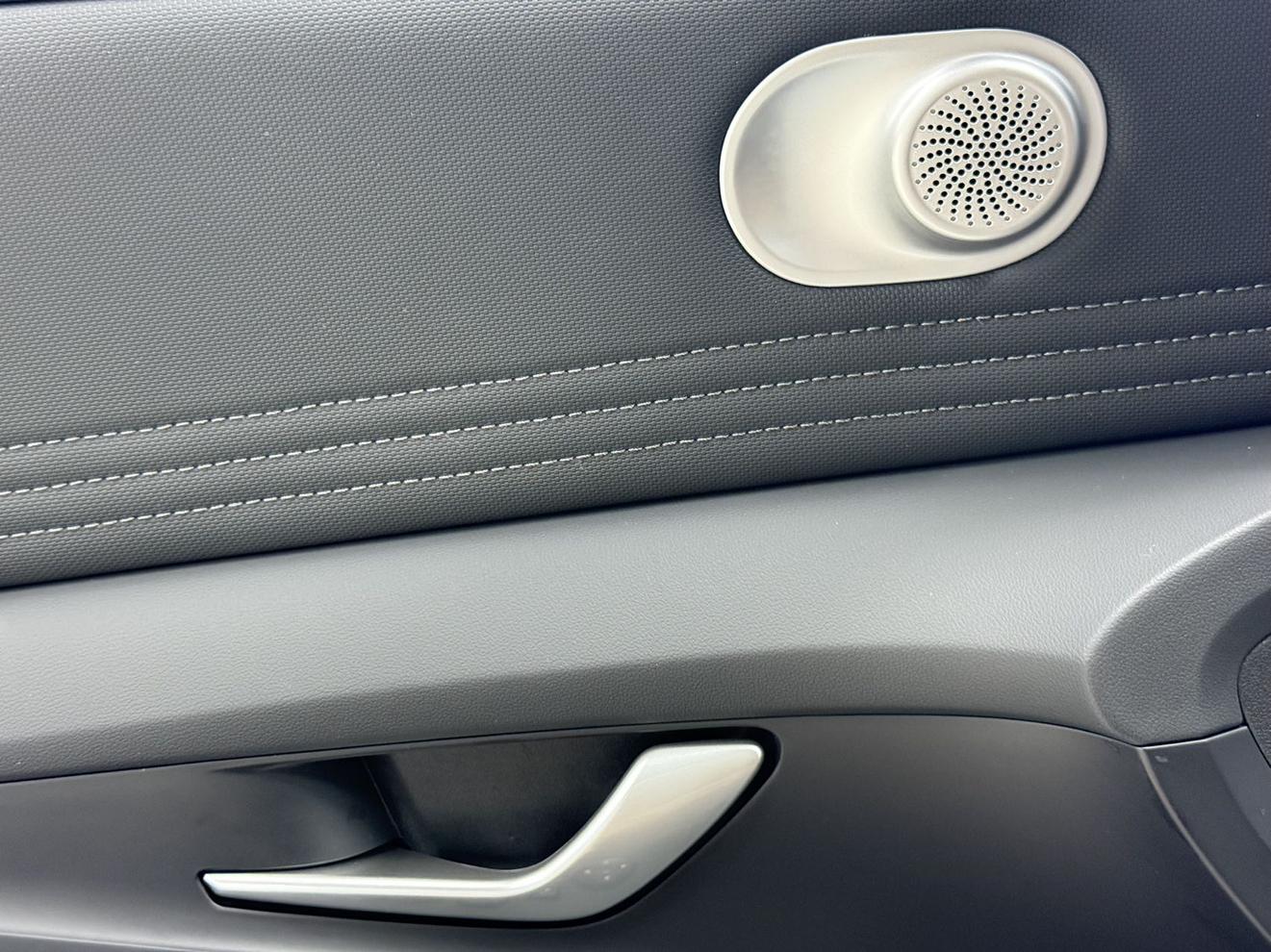 Hyundai Elantra 2022 thumb 6