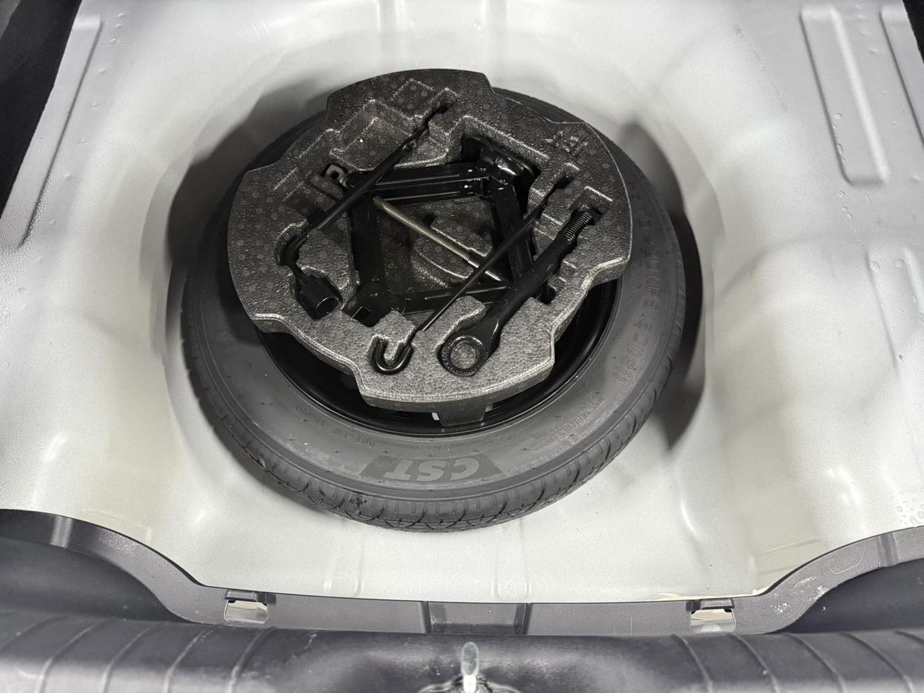 Hyundai Elantra 2022 thumb 12