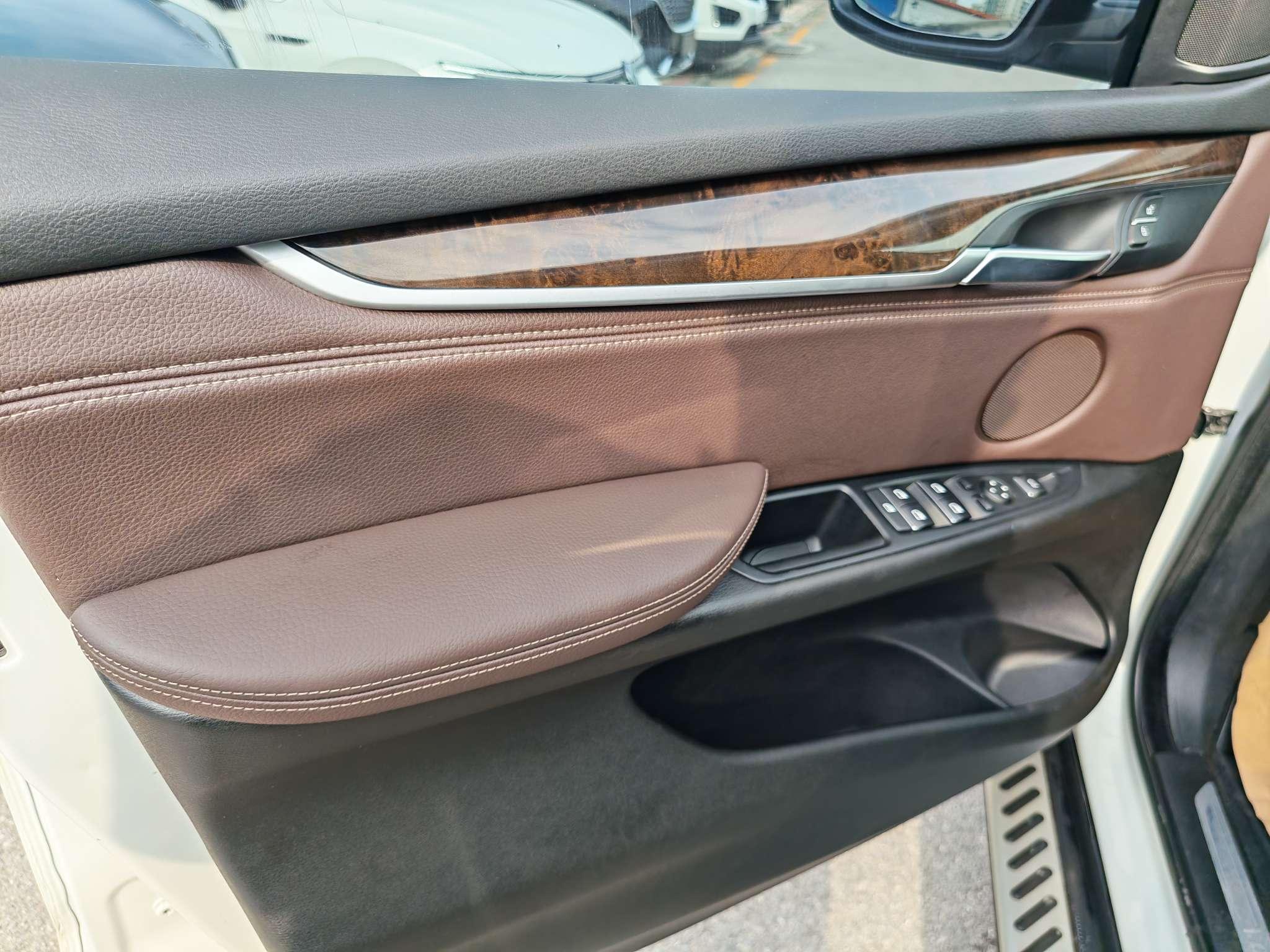 BMW X5 2014 thumb 6
