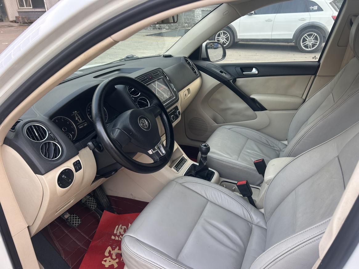 Volkswagen Tiguan 2010 thumb 6