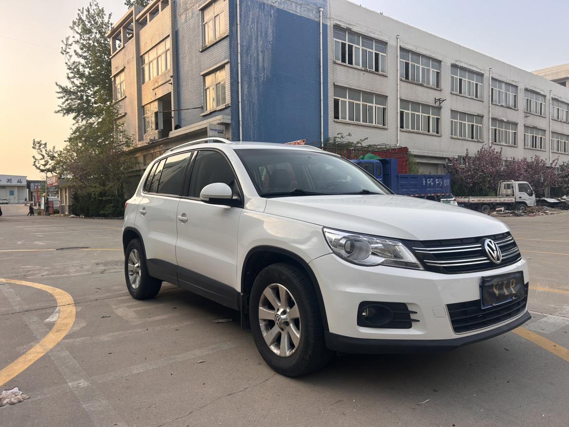 Volkswagen Tiguan 2010 thumb 11