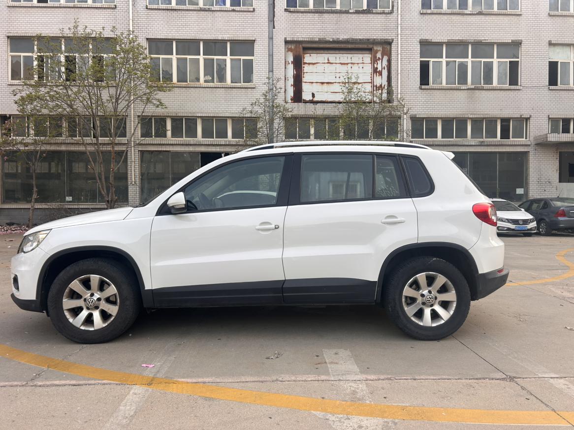 Volkswagen Tiguan 2010 thumb 12