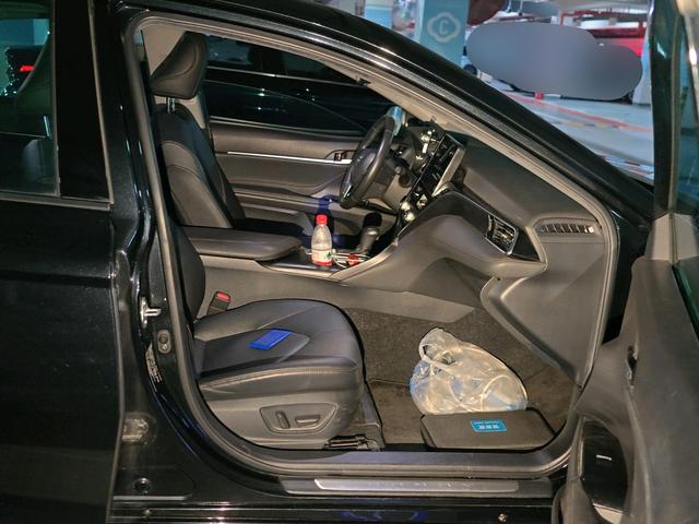 Toyota Camry 2021 thumb 6
