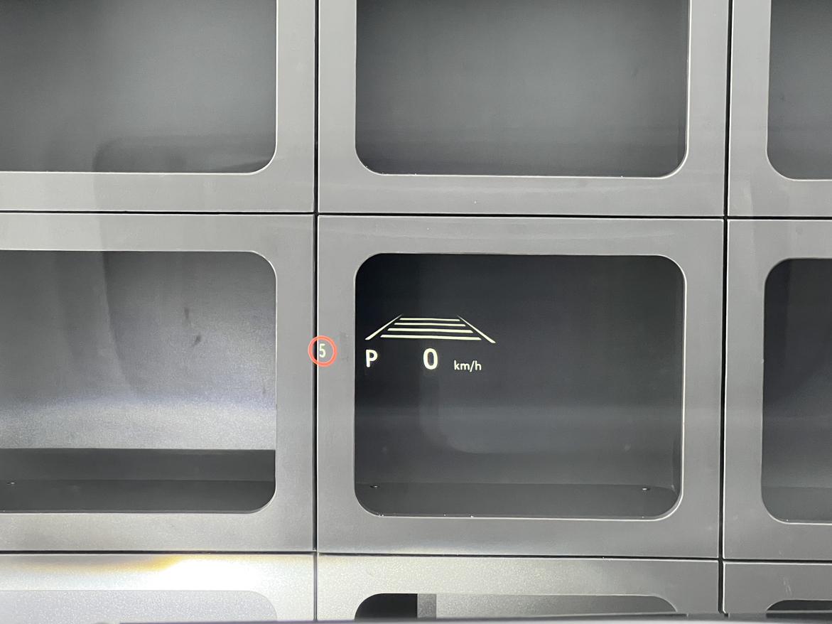 Toyota Vellfire 2023 thumb 8
