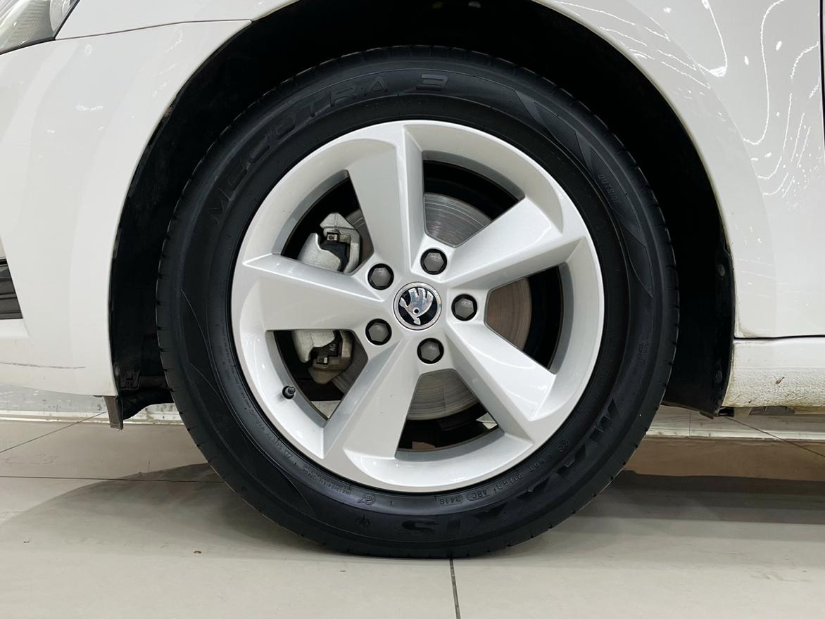 Skoda Ming Rui 2019 thumb 5