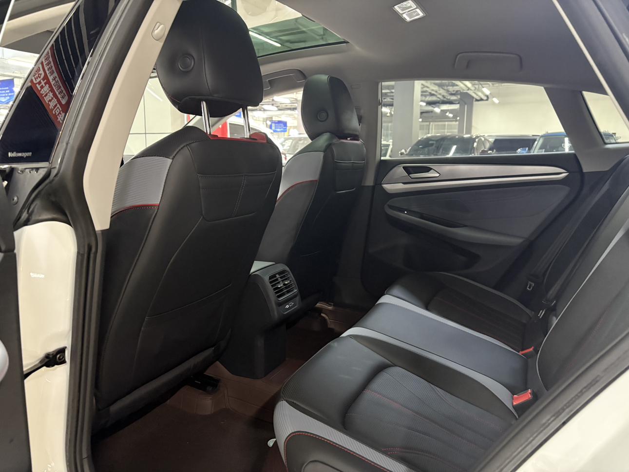 Volkswagen Lamando 2023 thumb 7