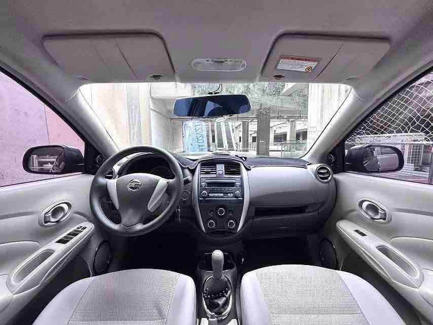 Nissan Sunny 2015 thumb 3