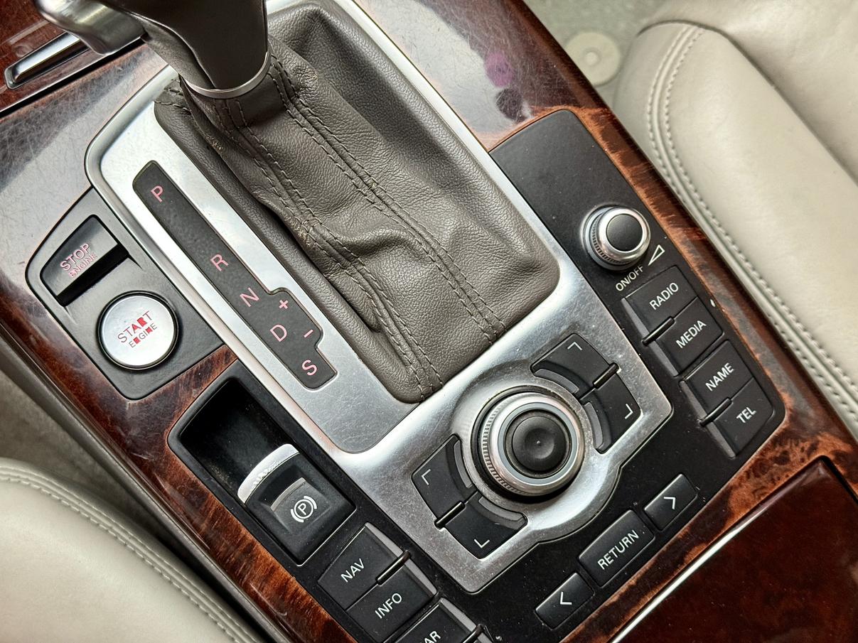 Audi A6 2011 thumb 6