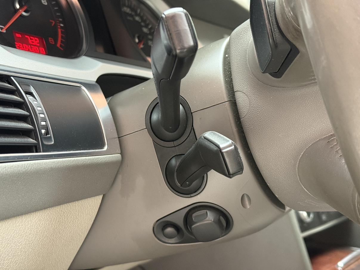 Audi A6 2011 thumb 9