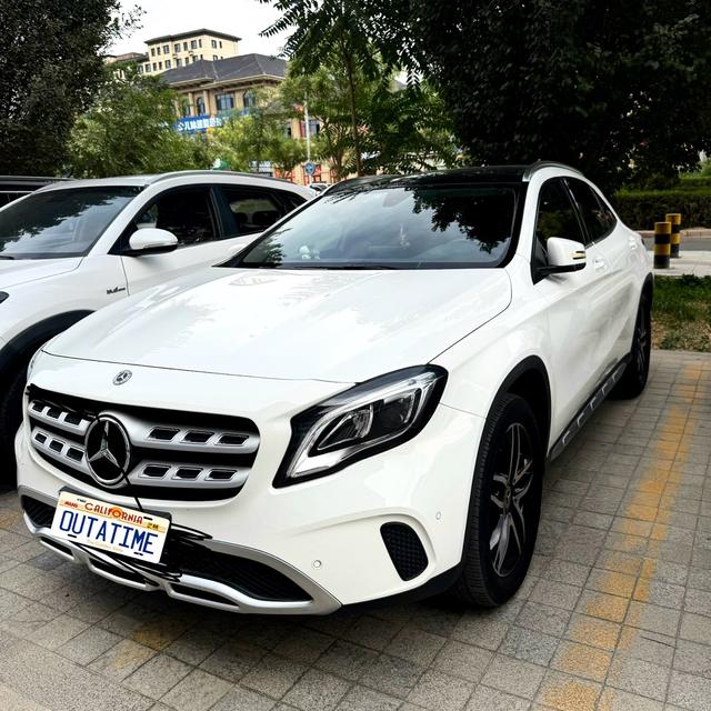 Mercedes-Benz GLA 2017 thumb 5