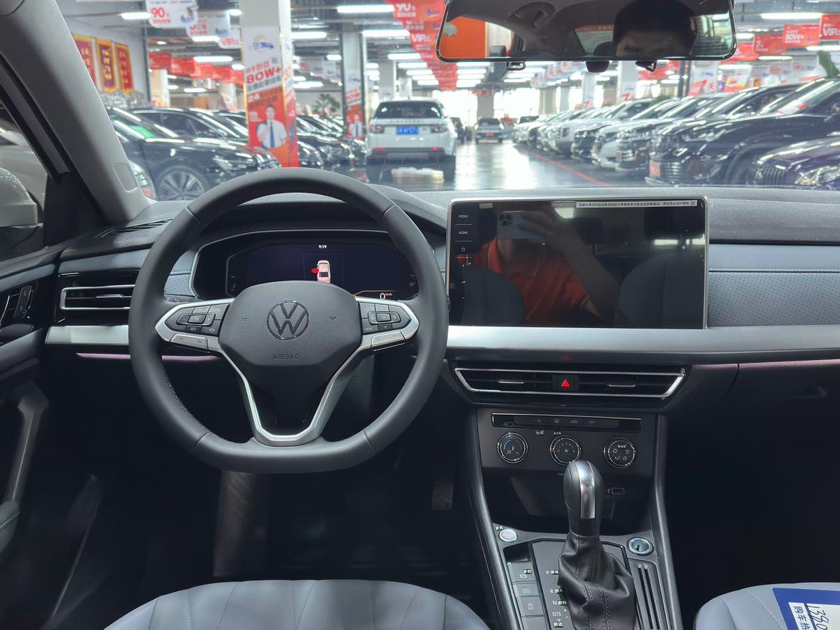 Volkswagen Lavida XR 2024 thumb 7