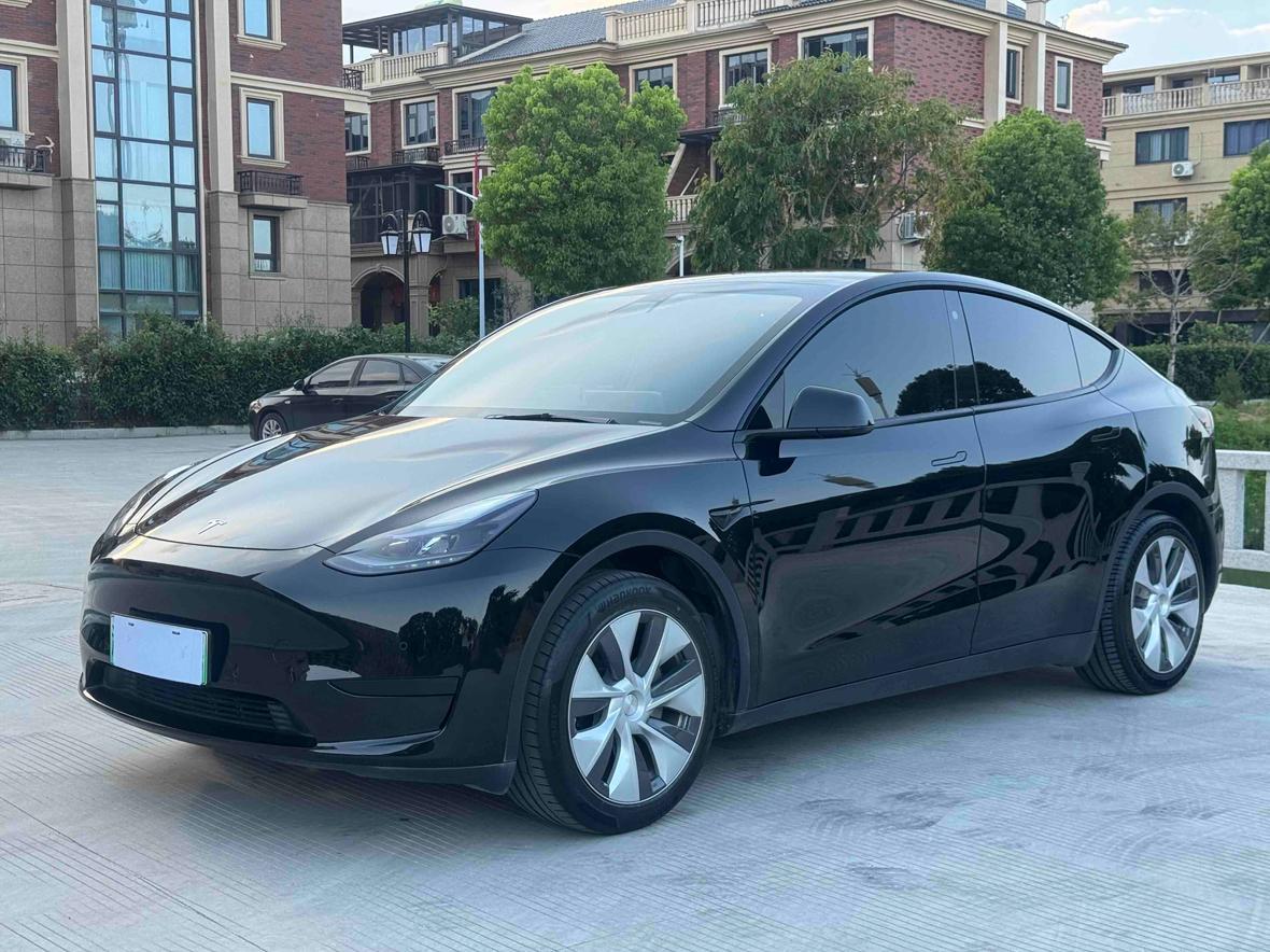 Tesla Model Y 2023 thumb 8