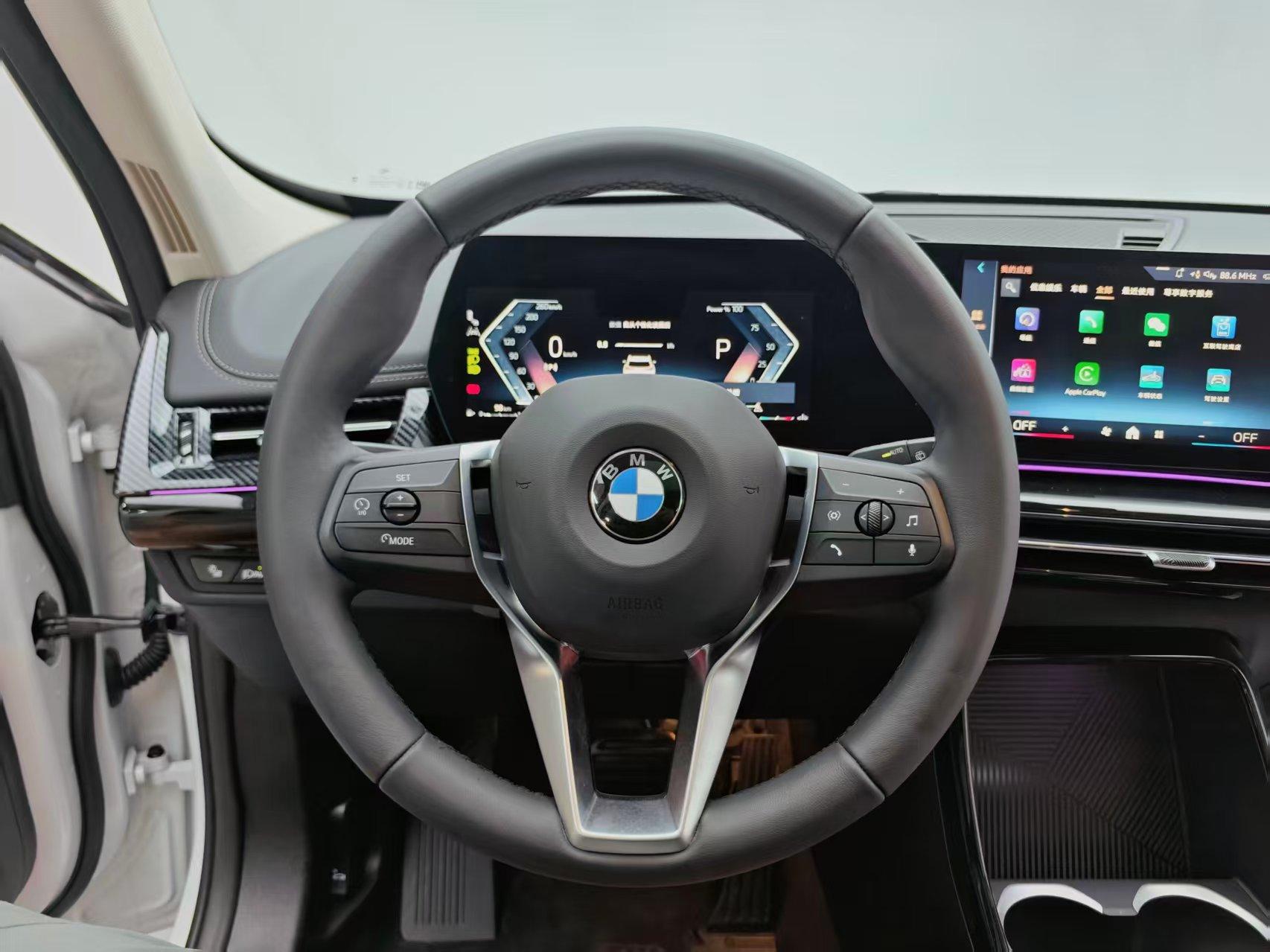 BMW X1 2023 thumb 10