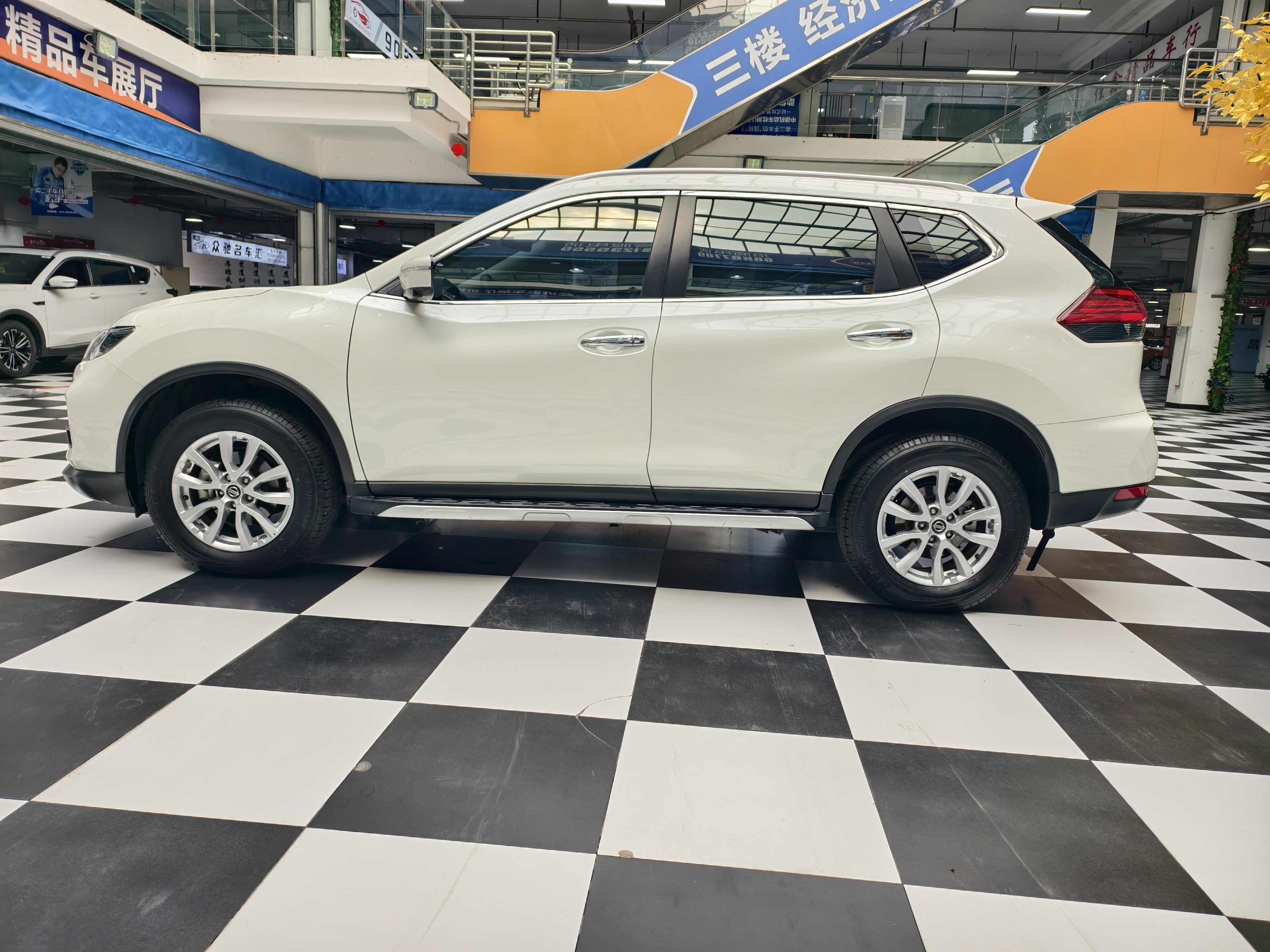 Nissan X-Trail 2022 thumb 2