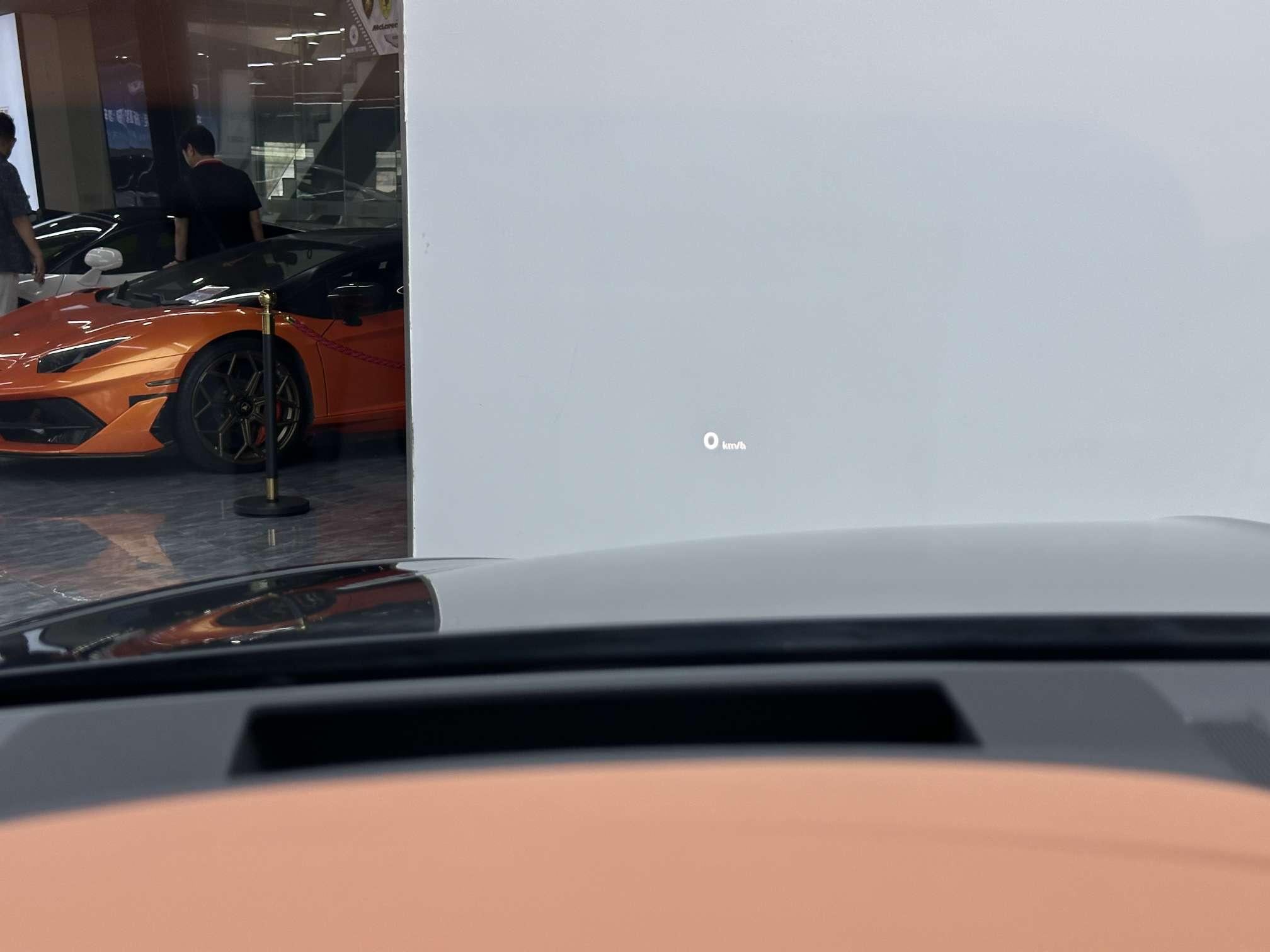 Bentley Tian Yue 2022 thumb 11