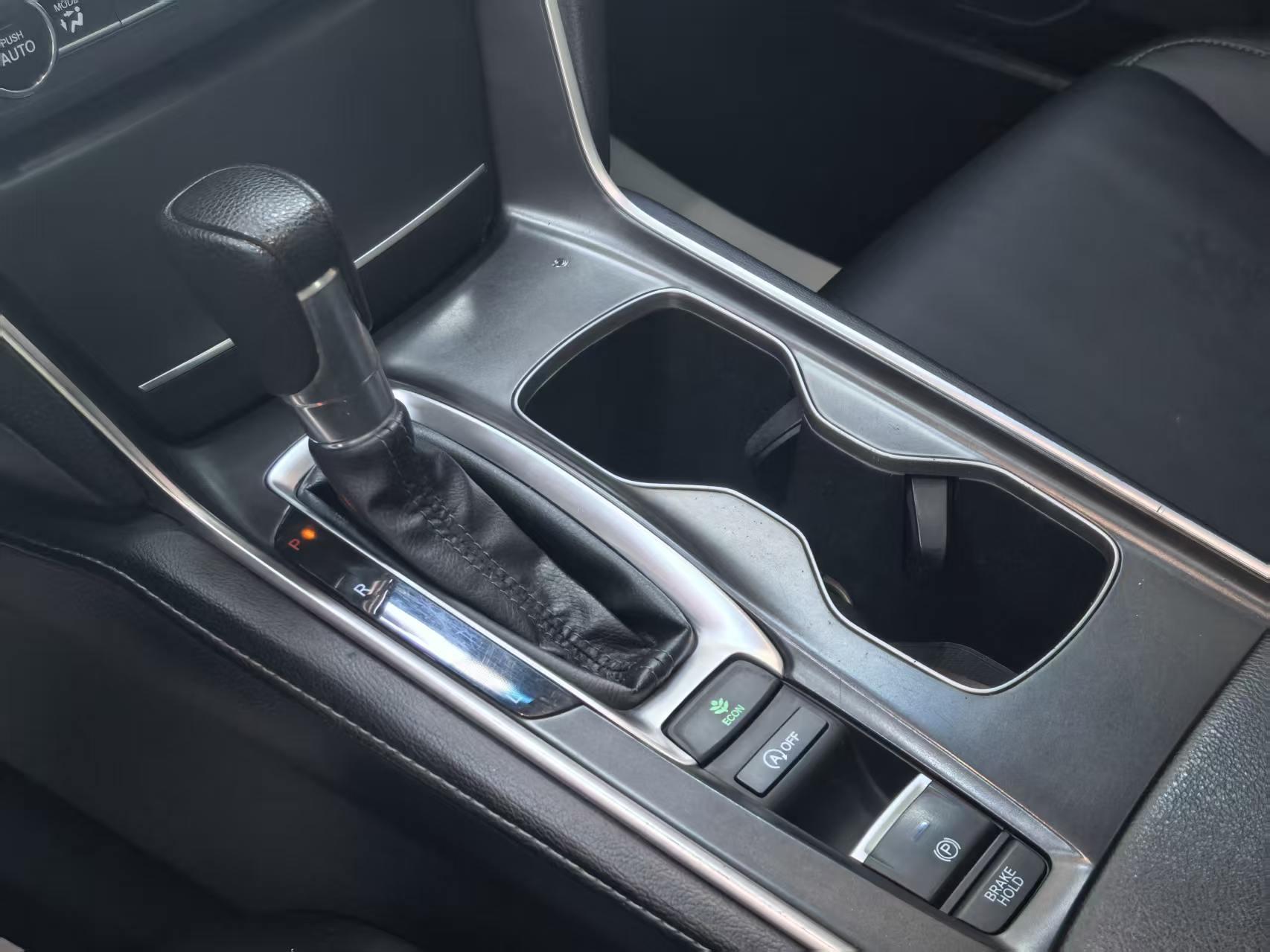 Honda Accord 2018 thumb 8
