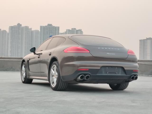 Porsche Panamera 2014 thumb 3