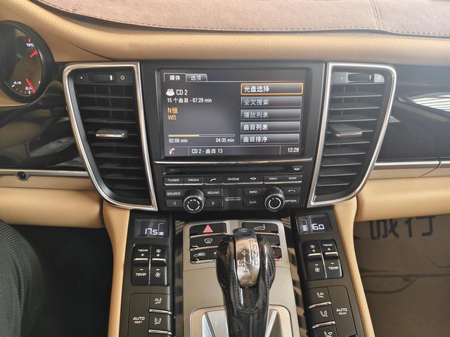 Porsche Panamera 2014 thumb 9