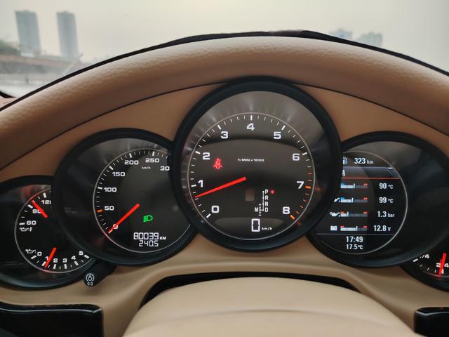 Porsche Panamera 2014 thumb 10