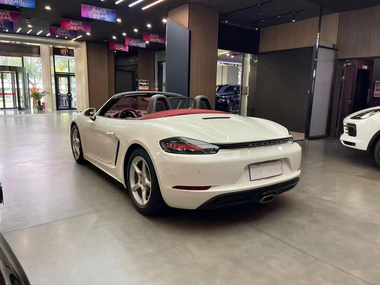 Porsche 718 2022 thumb 2