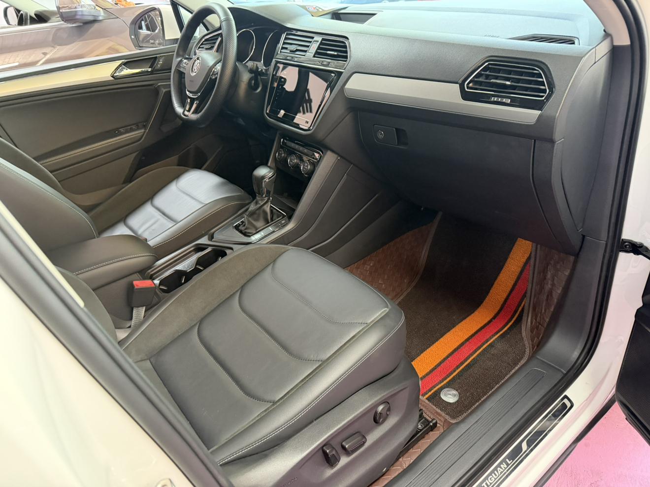 Volkswagen Tiguan 2019 thumb 8