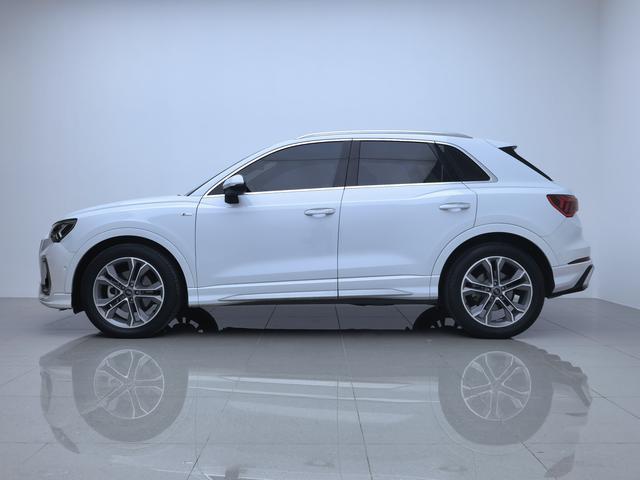 Audi Q3 2024 thumb 2