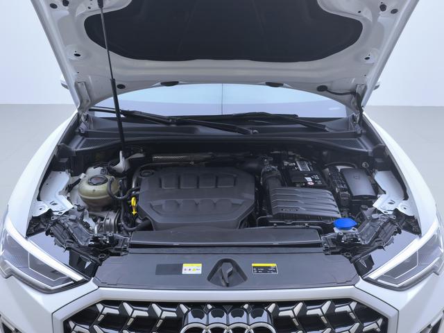 Audi Q3 2024 thumb 8
