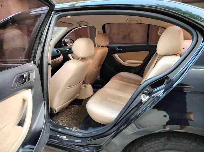 Volkswagen Lavida XR 2013 thumb 7