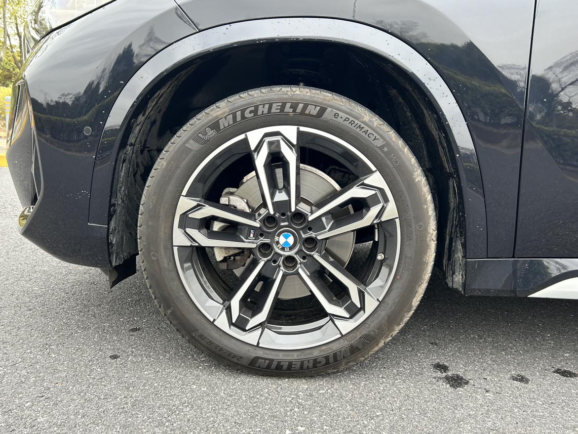 BMW X1 2023 thumb 4