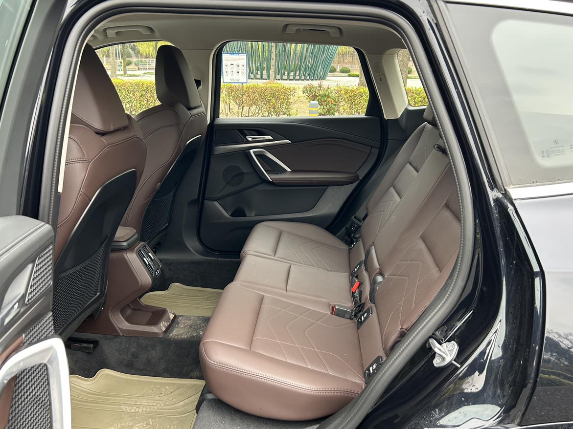 BMW X1 2023 thumb 10