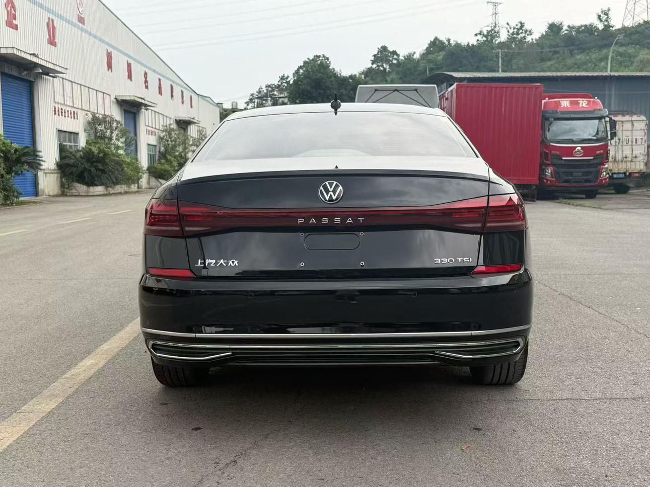 Volkswagen Passat (North America and China) 2023 thumb 12