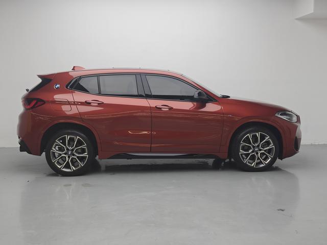 BMW X2 2021 thumb 6