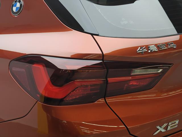 BMW X2 2021 thumb 11
