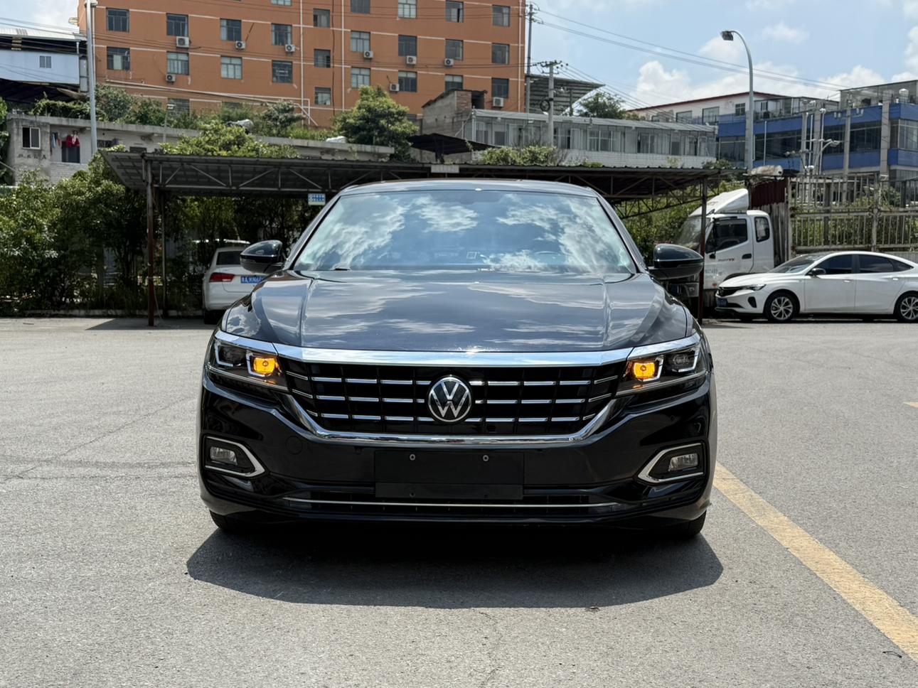 Volkswagen Passat (North America and China) 2020 thumb 9