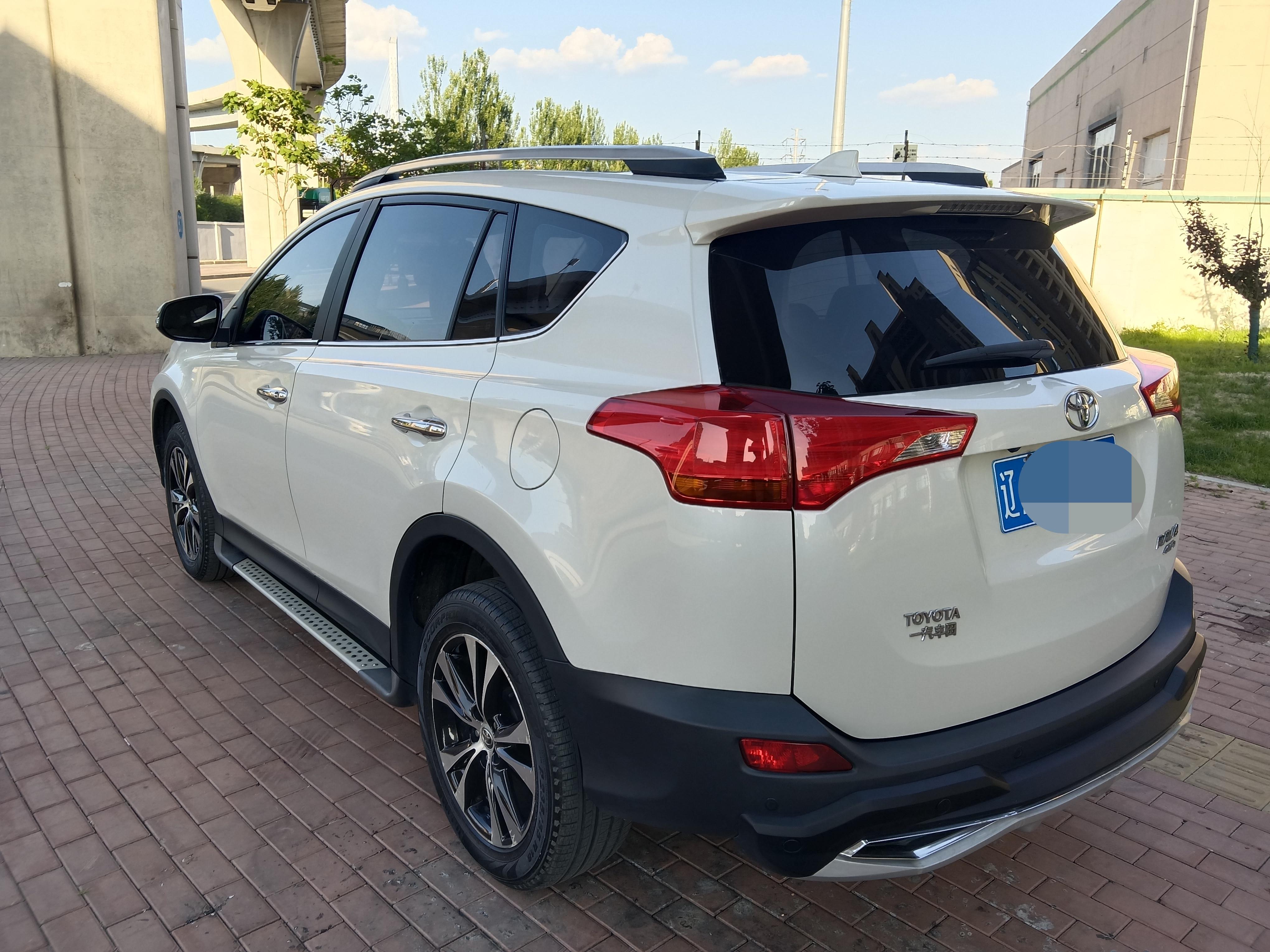 Toyota RAV4 2015 thumb 2