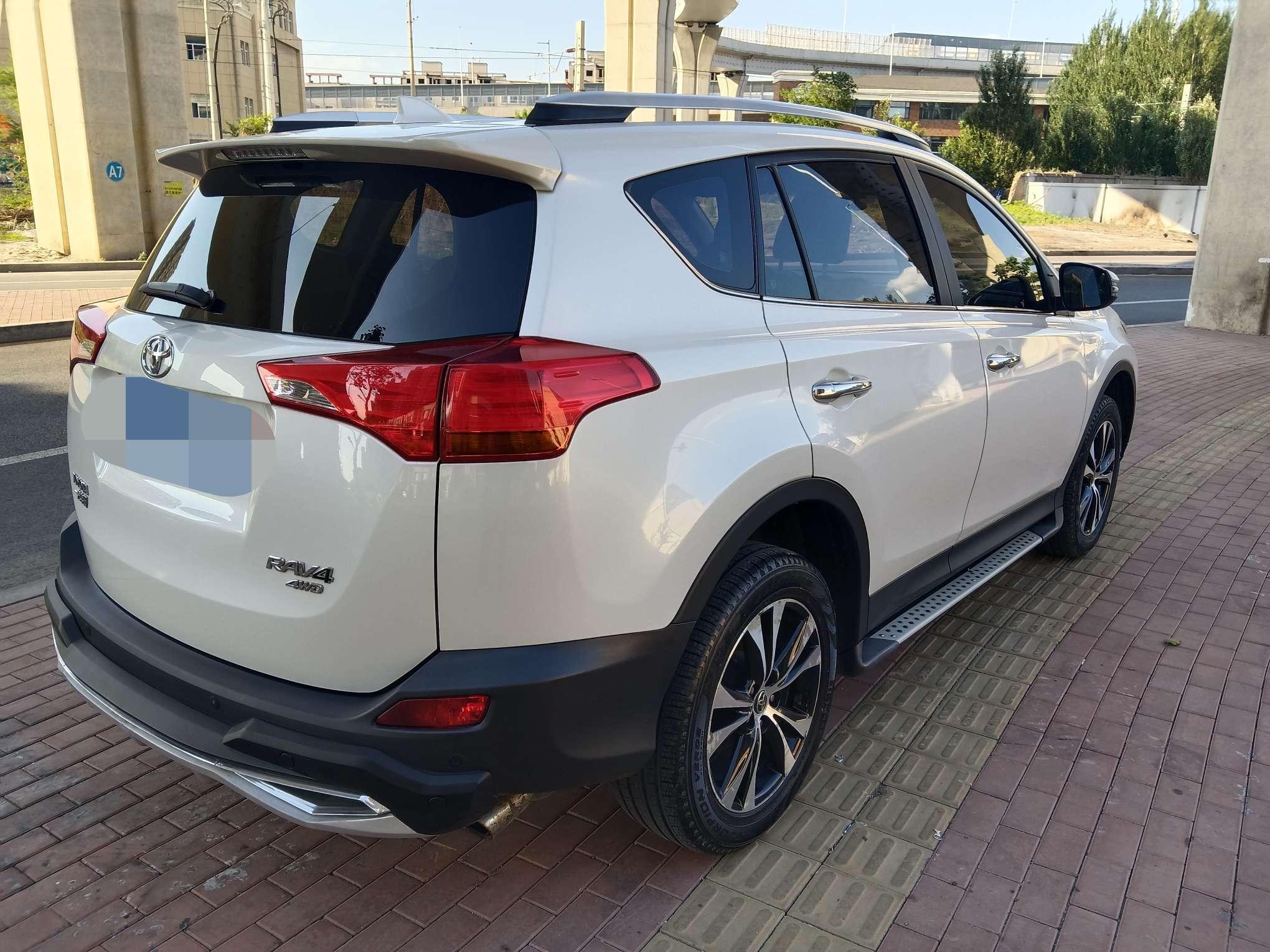 Toyota RAV4 2015 thumb 4