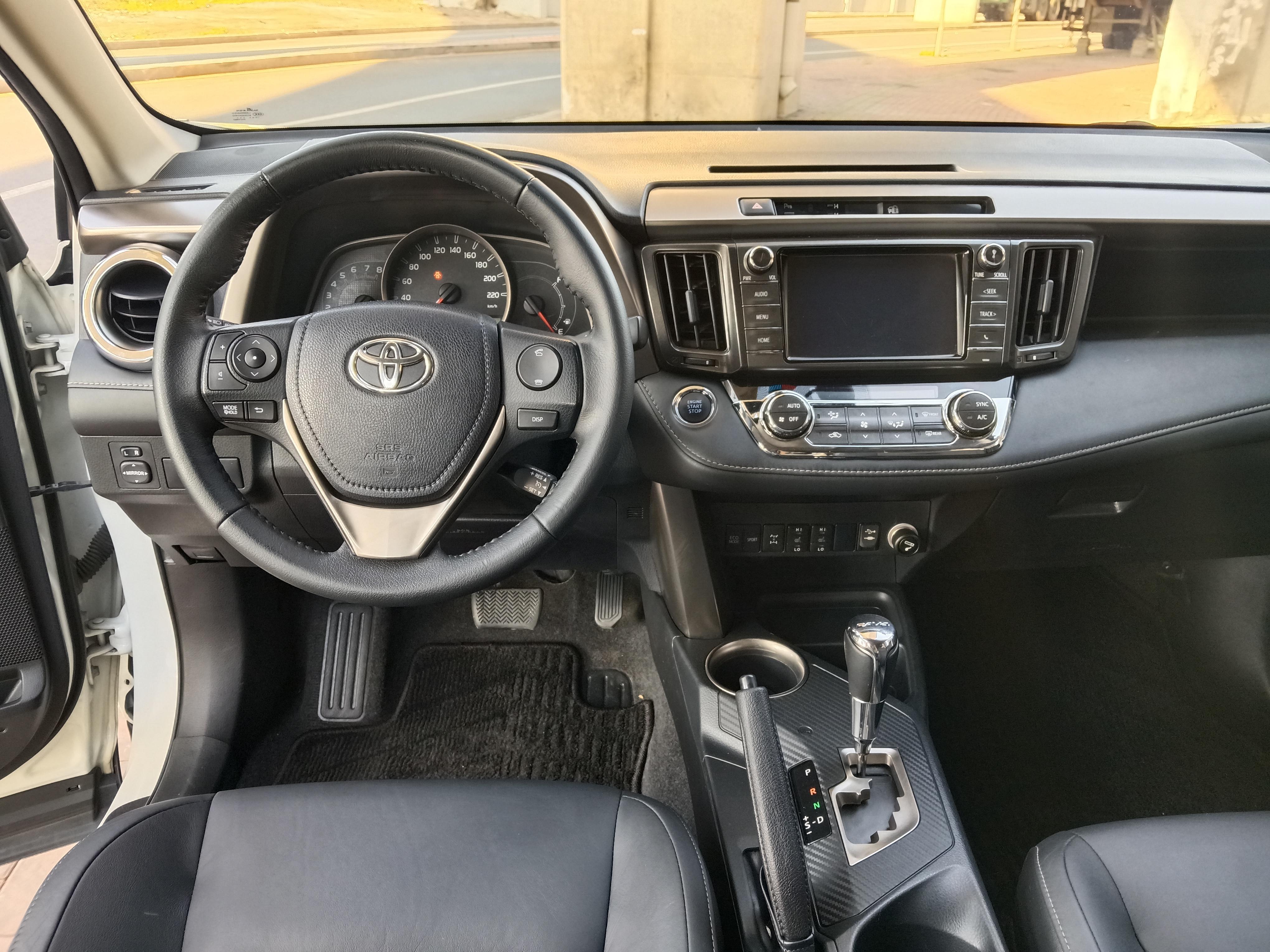 Toyota RAV4 2015 thumb 6