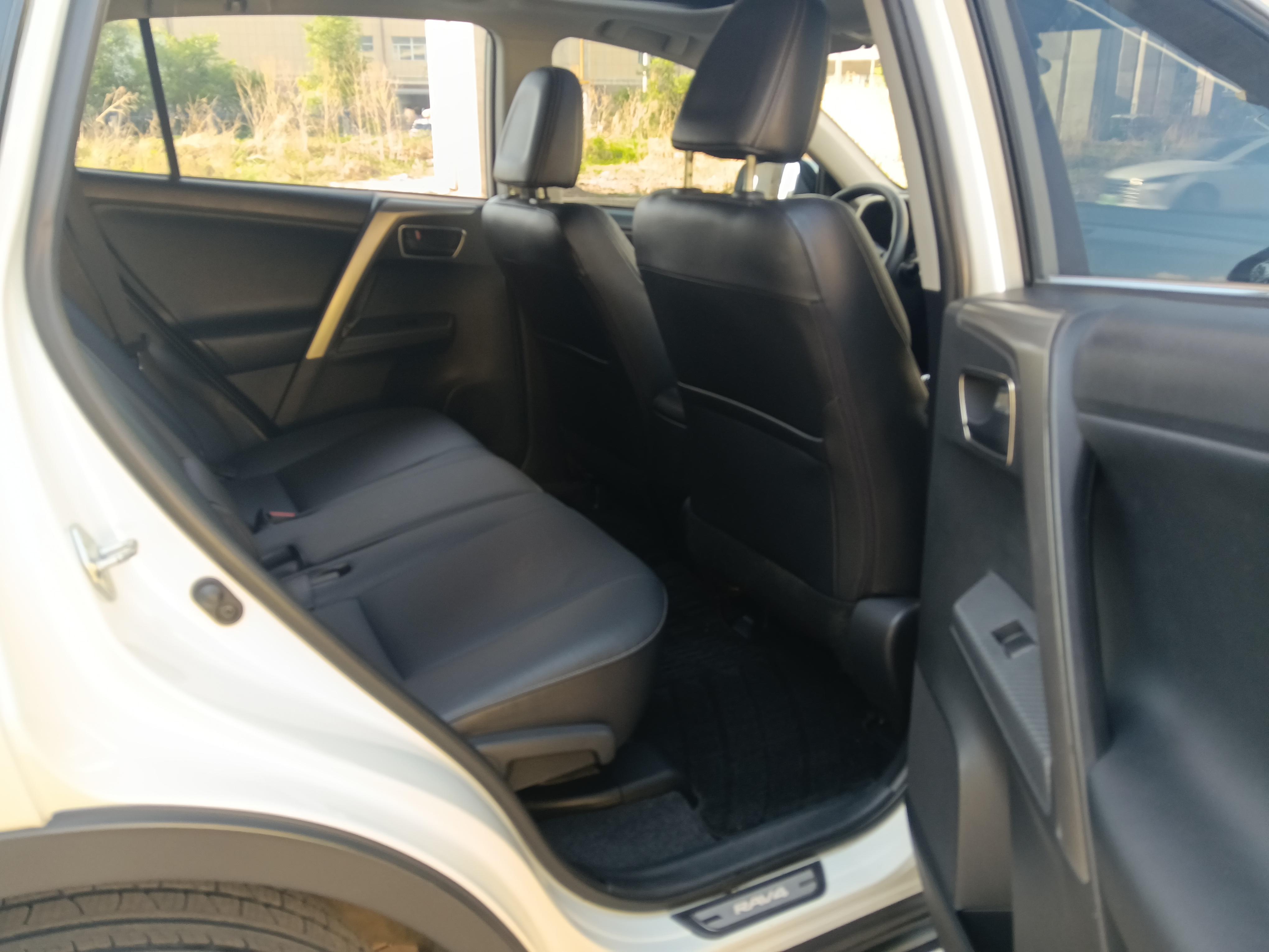 Toyota RAV4 2015 thumb 12